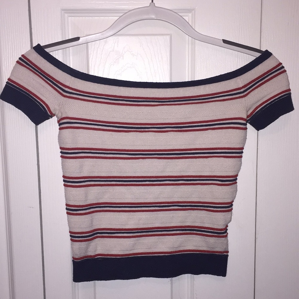 Res white and blue crop top